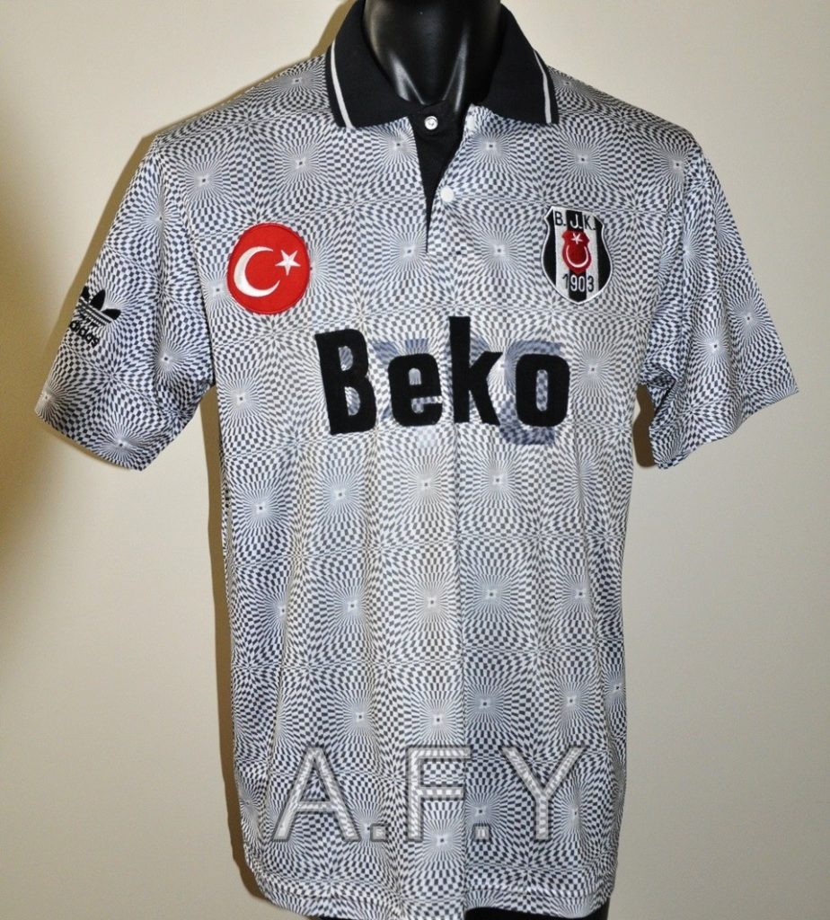 Beşiktaş 91-92 Local 3