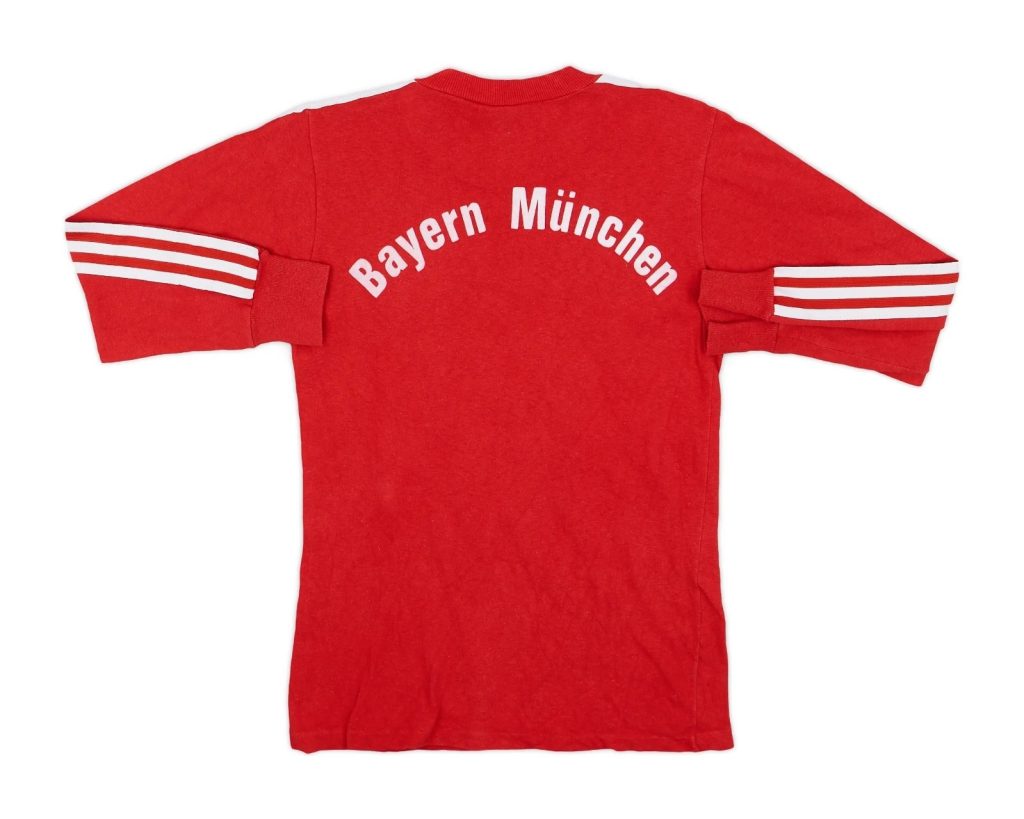Bayern München 82-83 Local 2