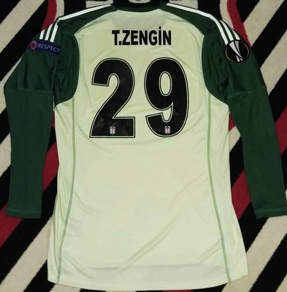 Beşiktaş 18-19 Portero 2