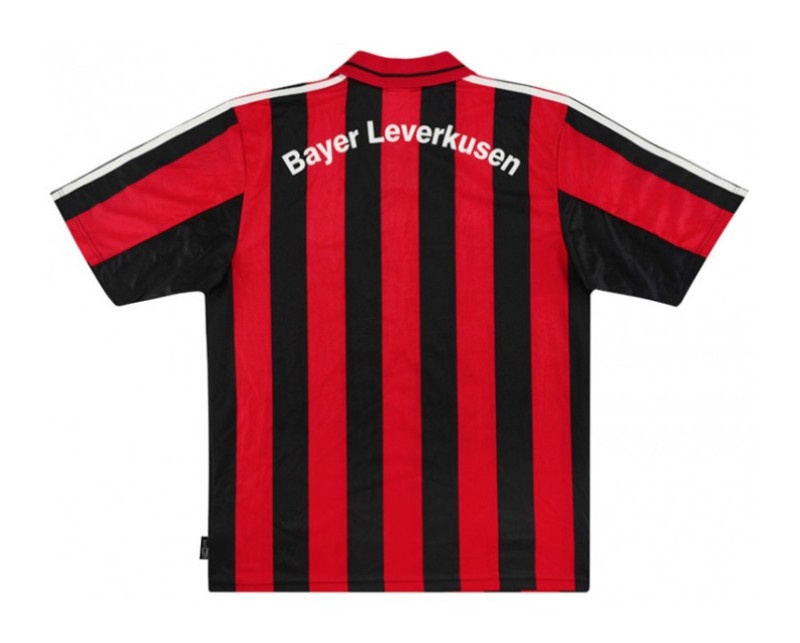 Bayer 04 Leverkusen 00-01 Local 2