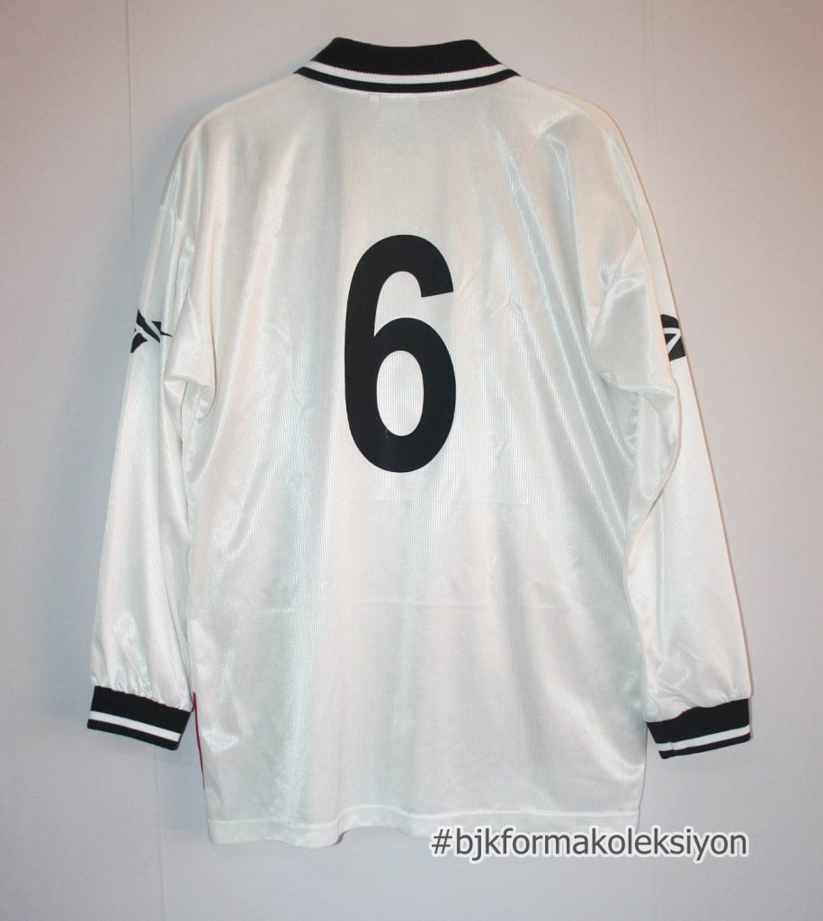 Beşiktaş 99-00 Local 2