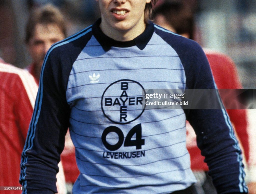 Equipación de portero de Bayer Leverkusen 83-84