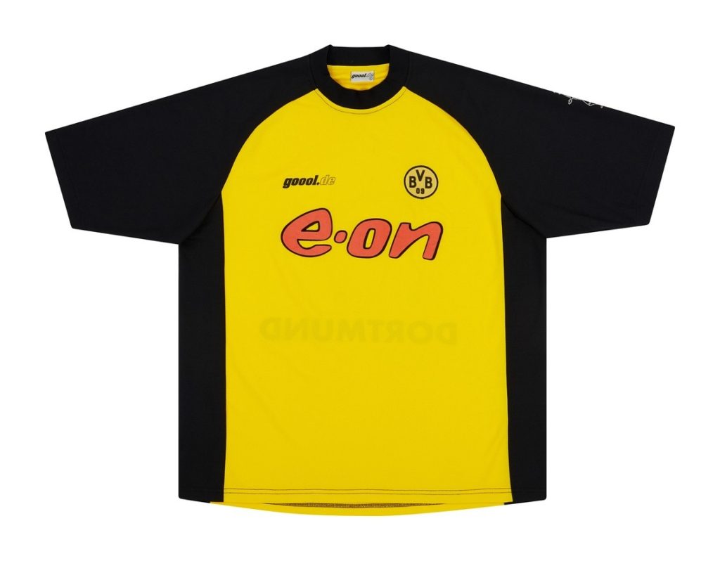 Primera equipación de Borussia Dortmund 01-02