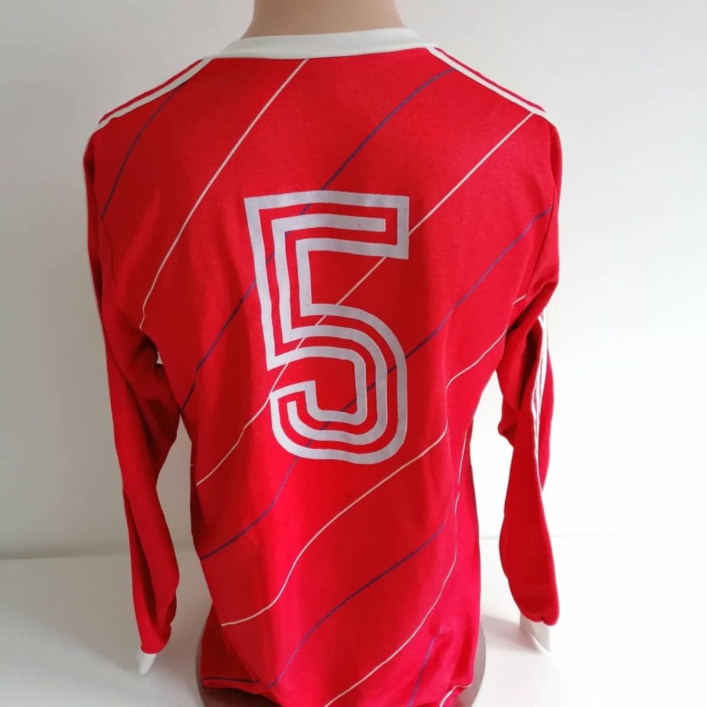 Bayer 04 Leverkusen 87-88 Local 2