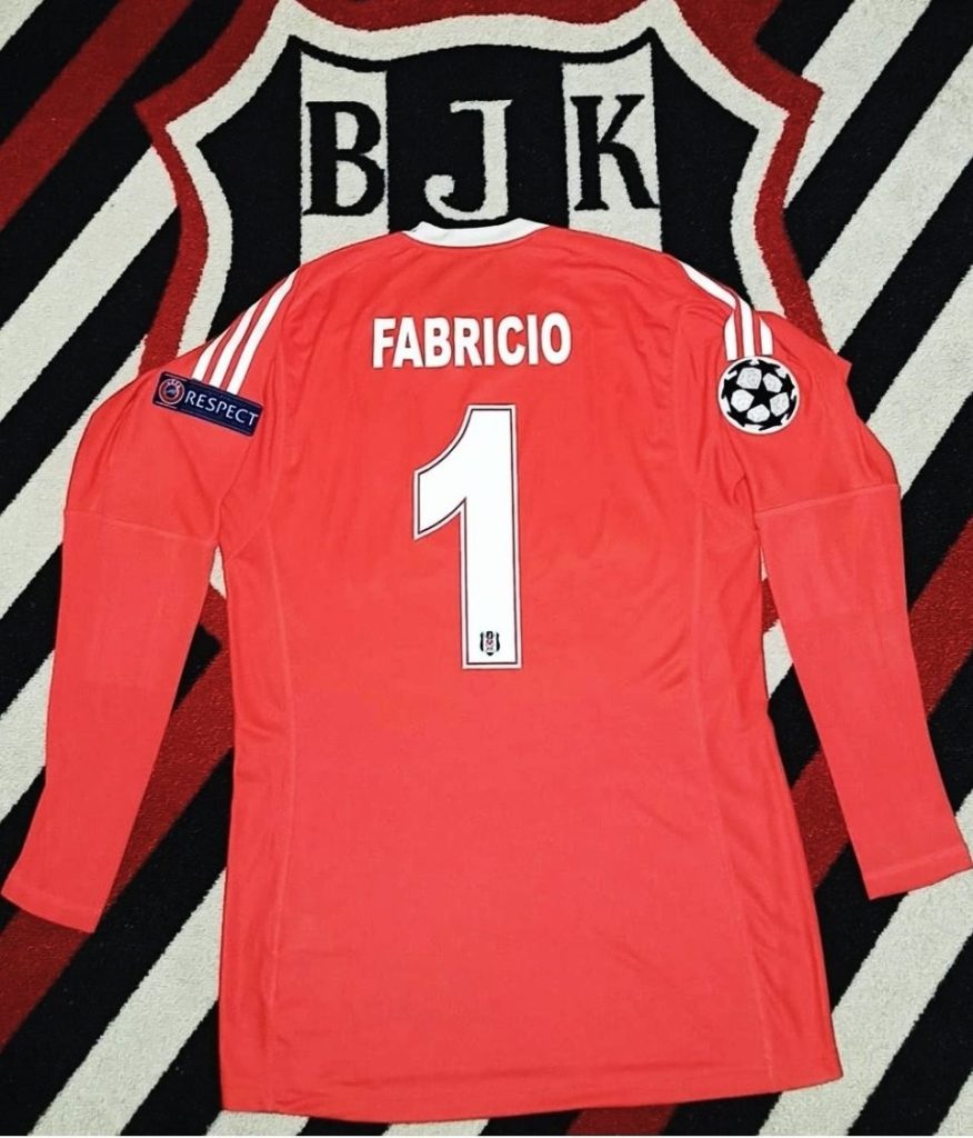 Beşiktaş 17-18 Portero 2