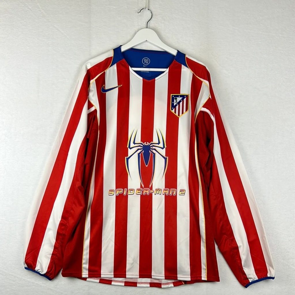 Primera equipación de Atlético de Madrid 04-05