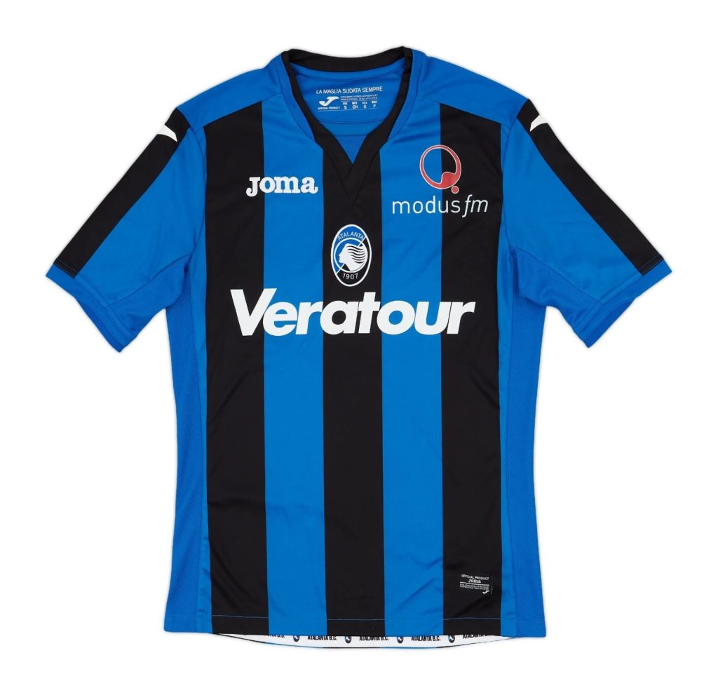 Primera equipación de Atalanta 17-18
