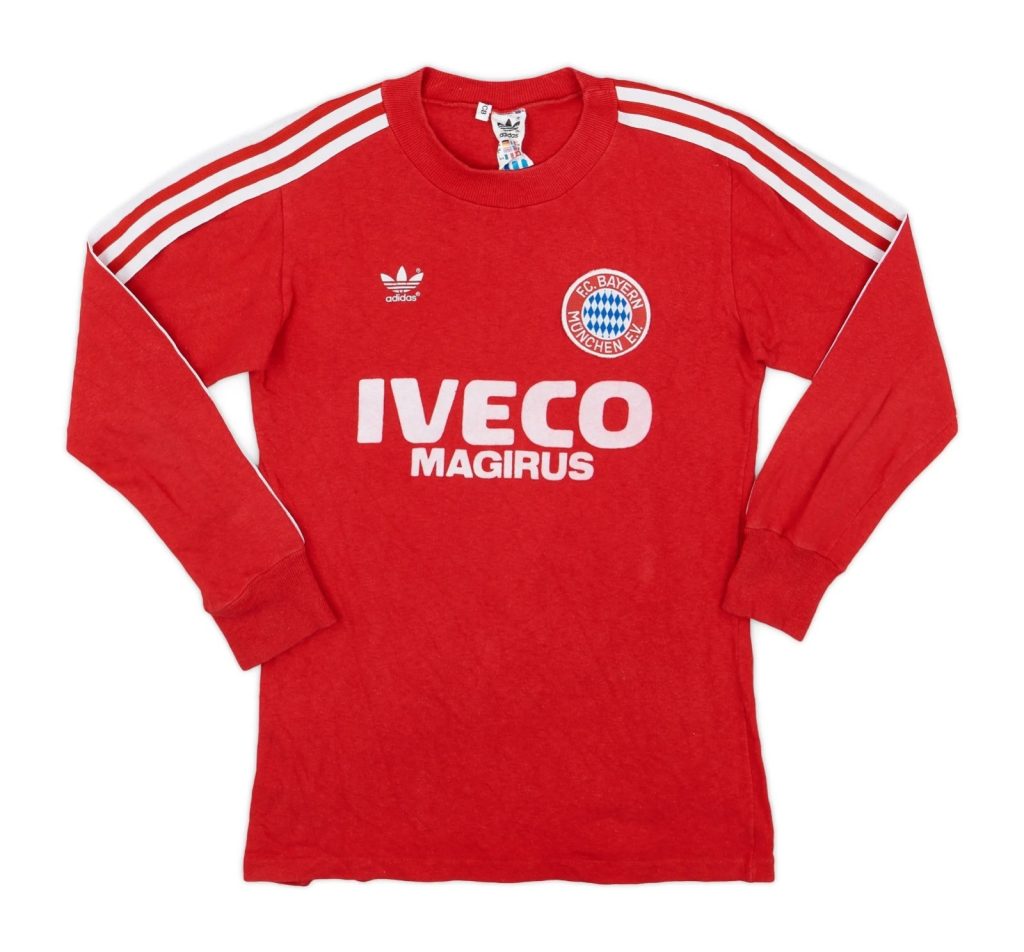 Primera equipación de Bayern Múnich 82-83