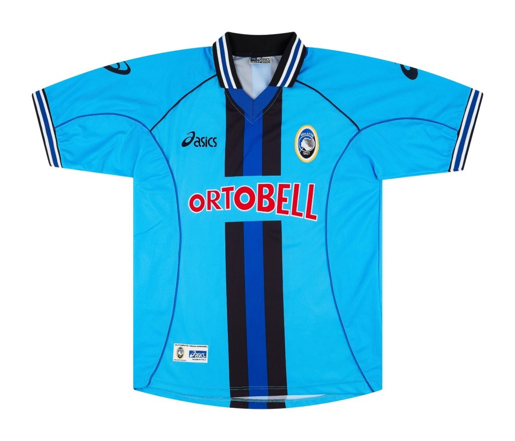 Tercera equipación de Atalanta 01-02