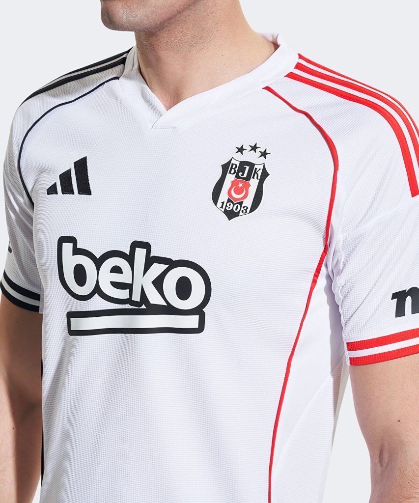 Beşiktaş 25-26 Local 3