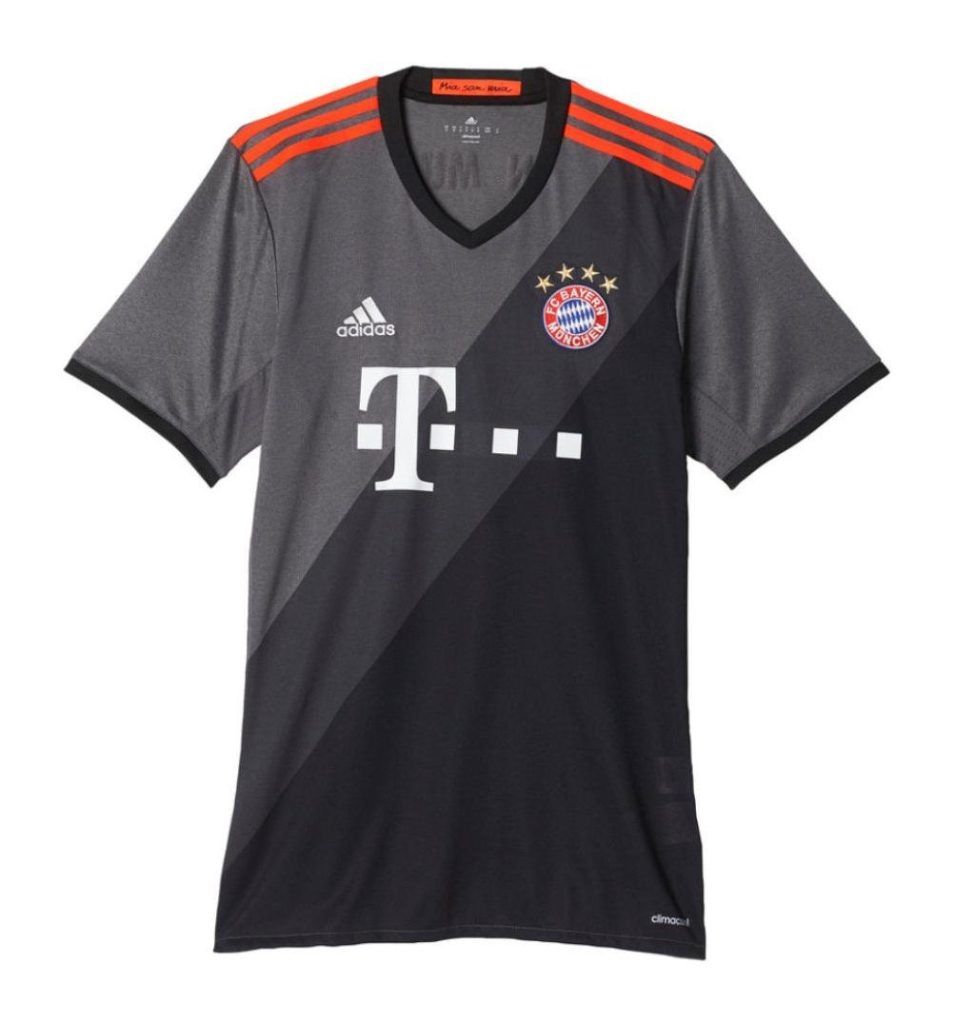Bayern München 16-17 Visitante 3