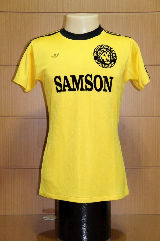 Primera equipación de Borussia Dortmund 76-77