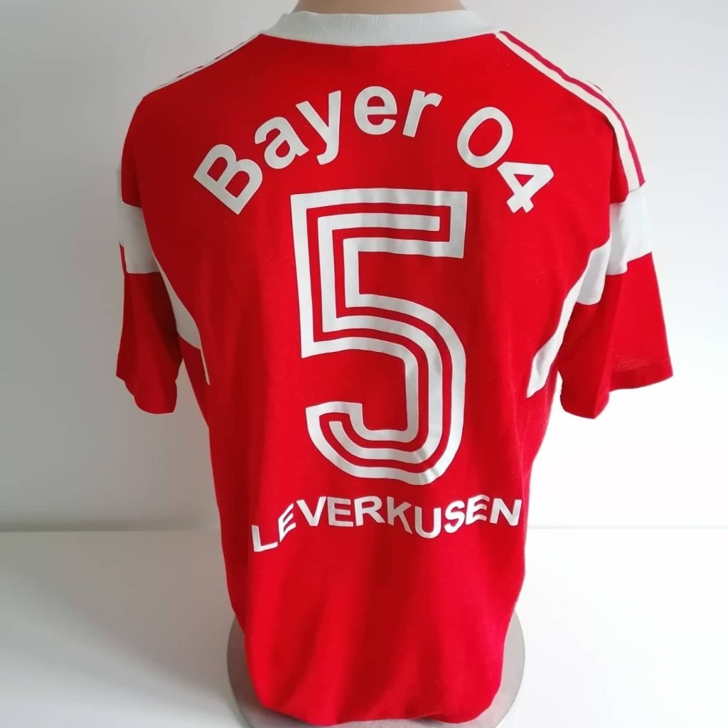 Bayer 04 Leverkusen 87-88 Local 3