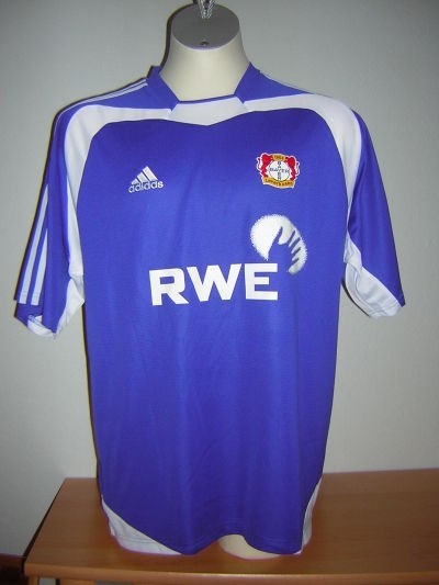 Cuarta de Bayer Leverkusen 04-05