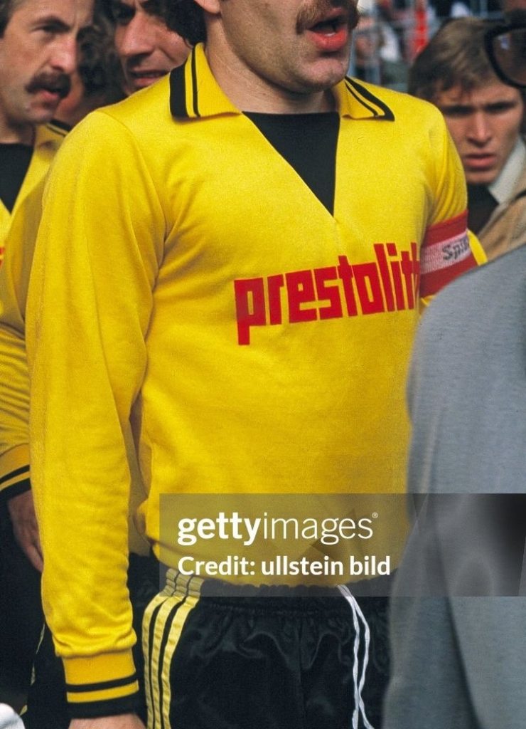 Primera equipación de Borussia Dortmund 78-79