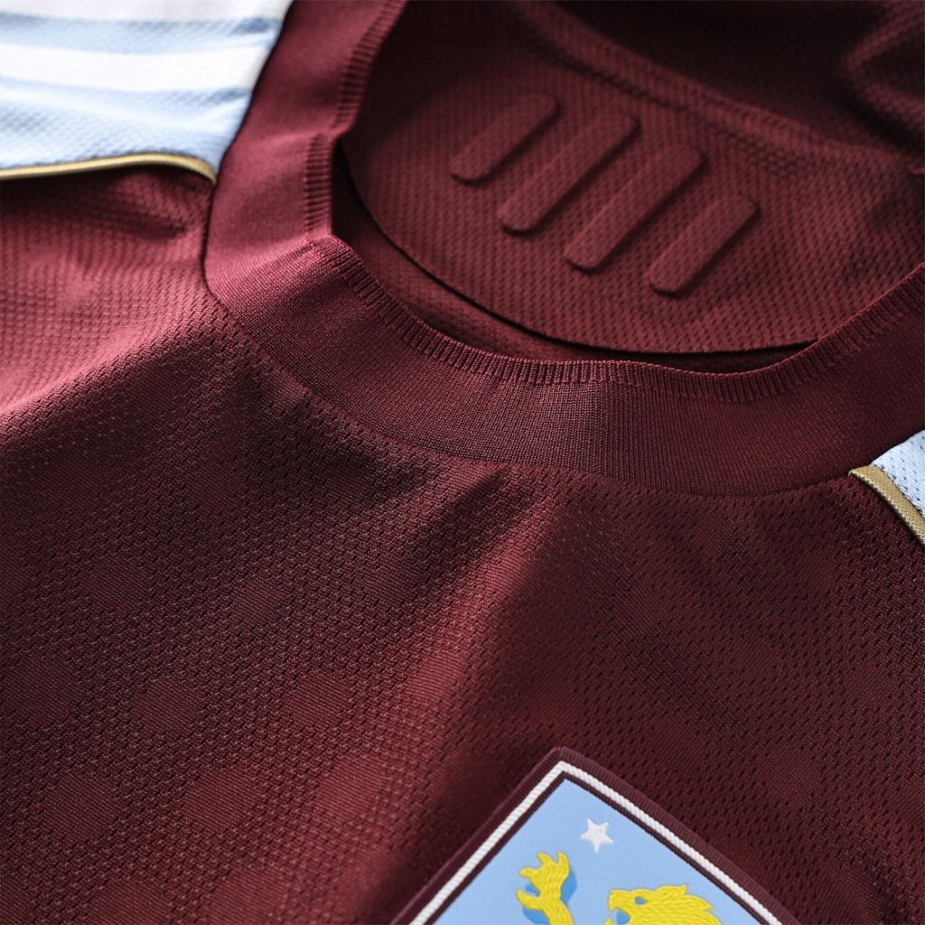Aston Villa 25-26 Local 4