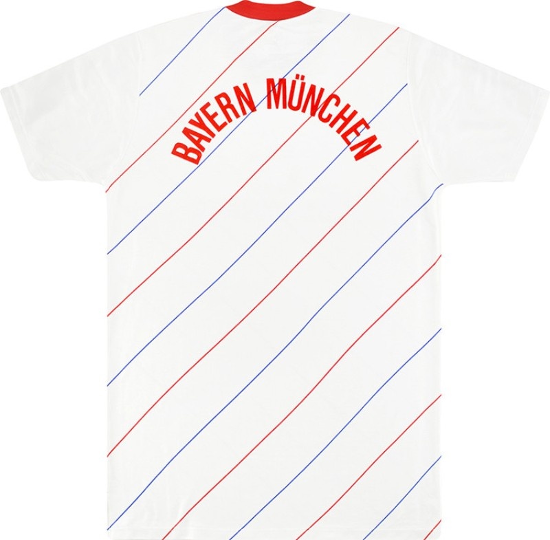 Bayern München 88-89 Visitante 2