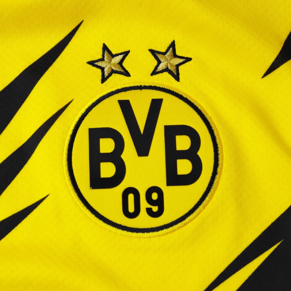 Borussia Dortmund 20-21 Local 3