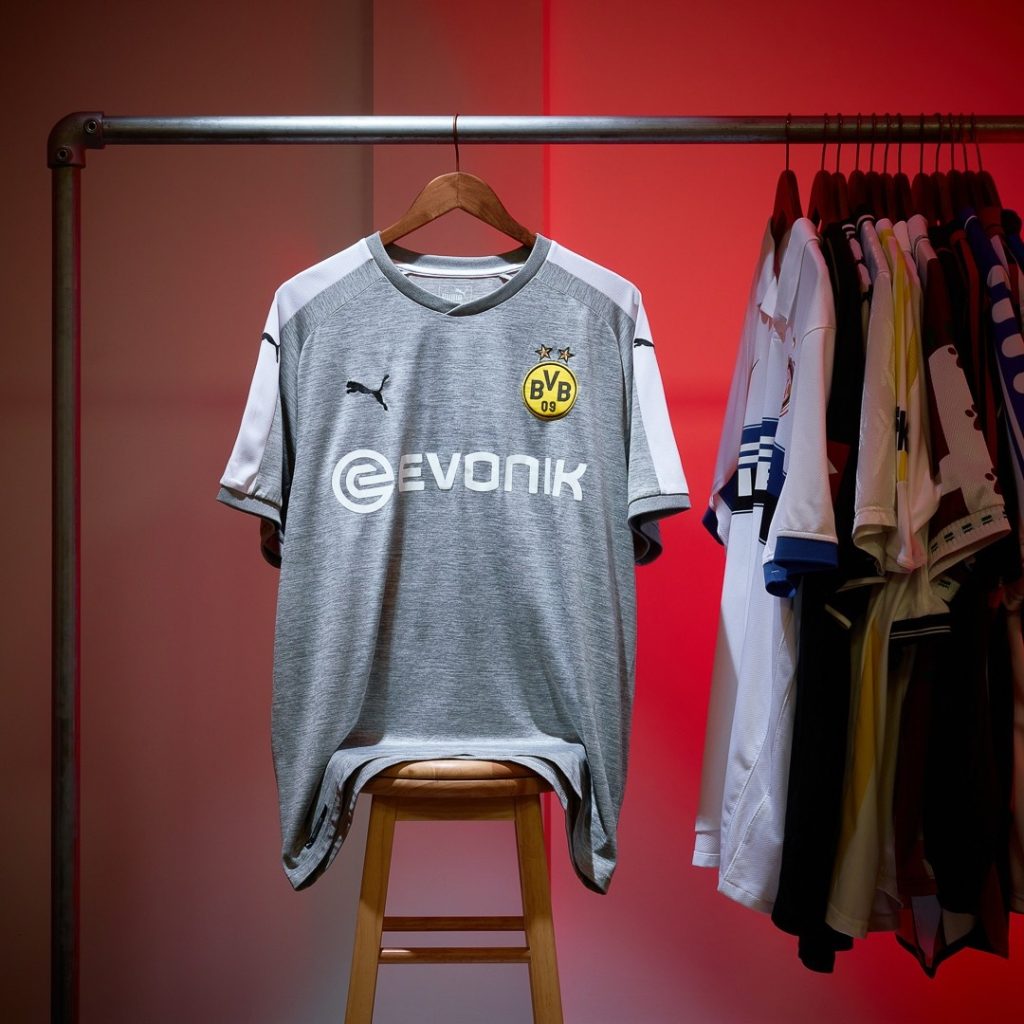 Borussia Dortmund 17-18 Tercera 2