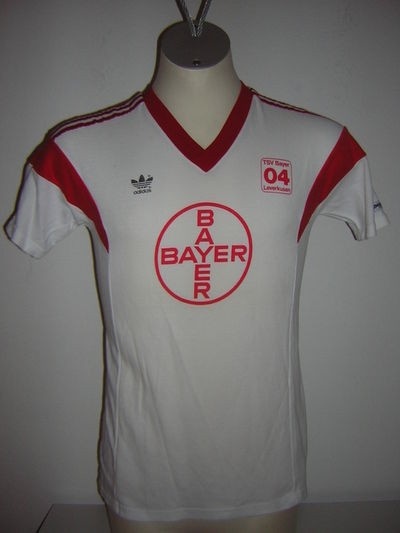 Bayer 04 Leverkusen 86-87 Local 4
