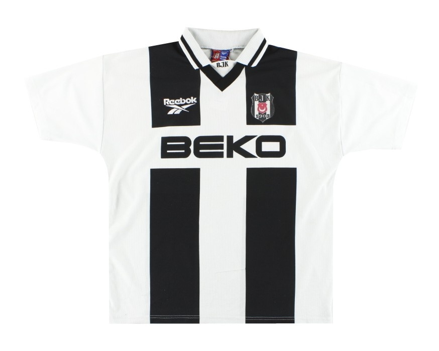 Primera equipación de Besiktas 98-99
