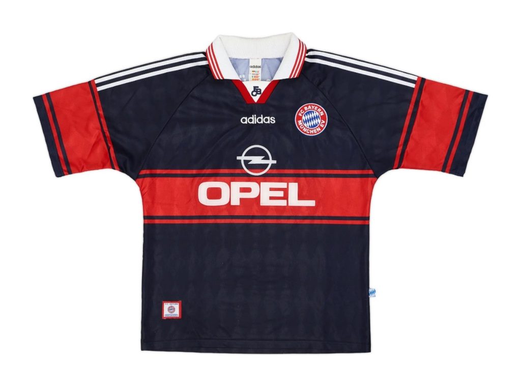 Primera equipación de Bayern Múnich 97-98