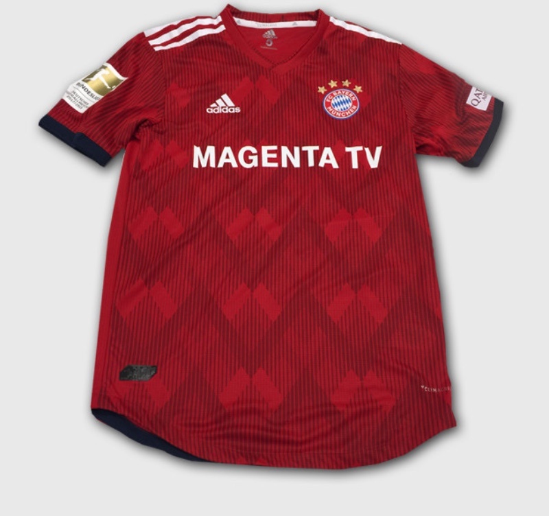 Primera equipación de Bayern Múnich 18-19
