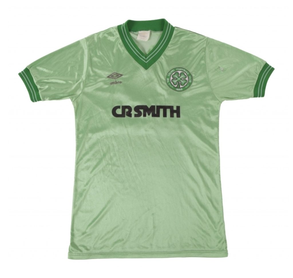 Segunda equipación de Celtic 84-85
