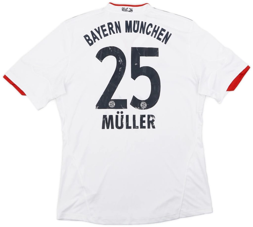 Bayern München 11-12 Visitante 3
