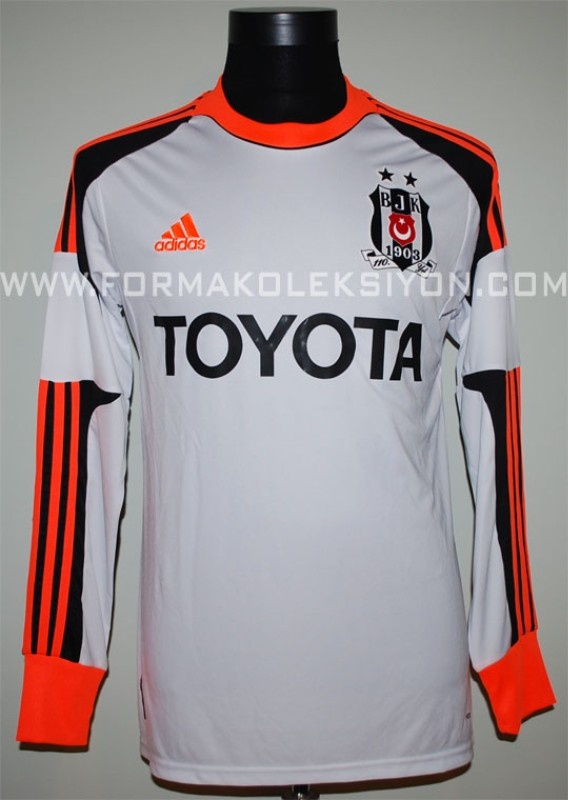 Equipación de portero de Besiktas 13-14