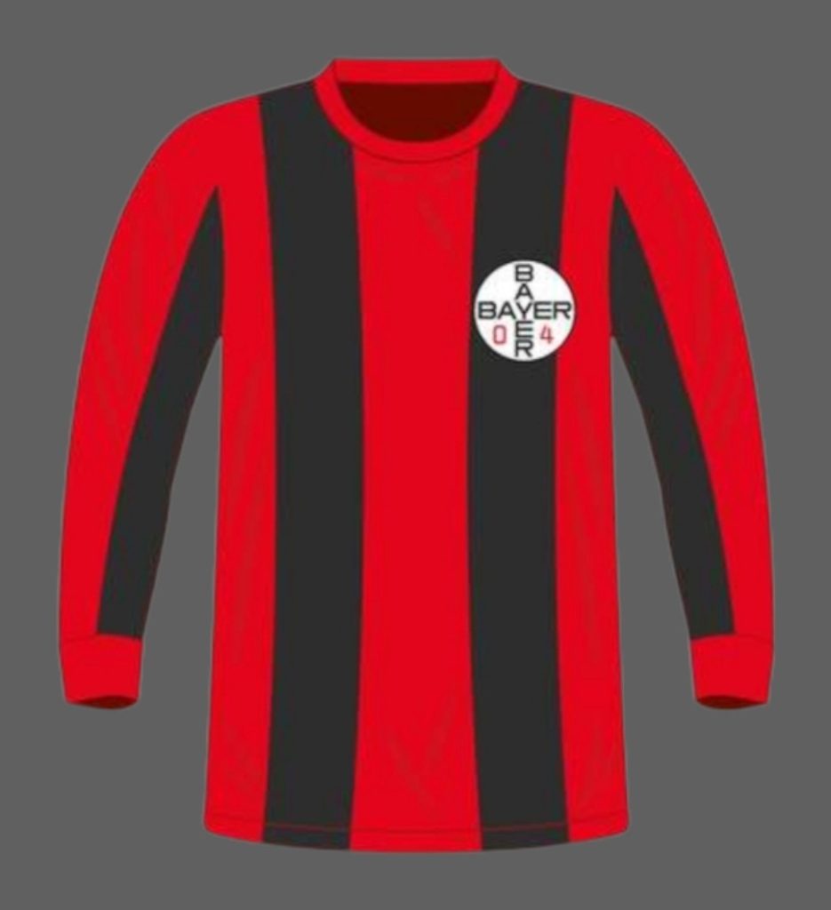 Primera equipación de Bayer Leverkusen 69-70