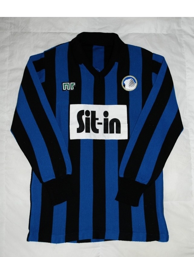 Primera equipación de Atalanta 84-85
