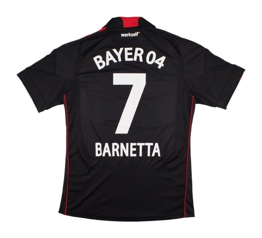 Primera equipación de Bayer Leverkusen 11-12