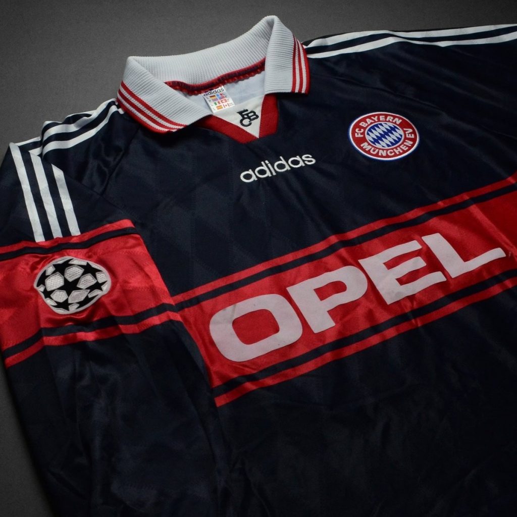 Equipación especial de Bayern Múnich 98-99