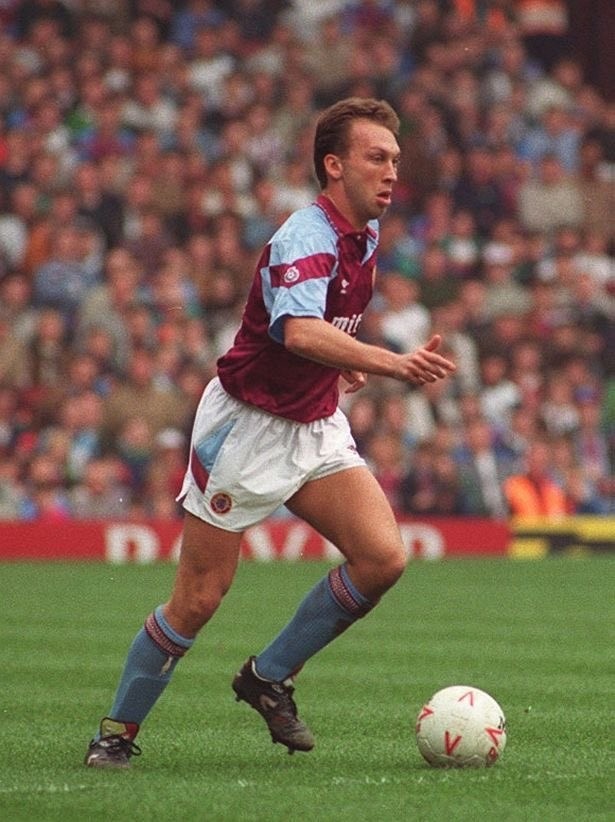 Aston Villa 90-91 Local 4