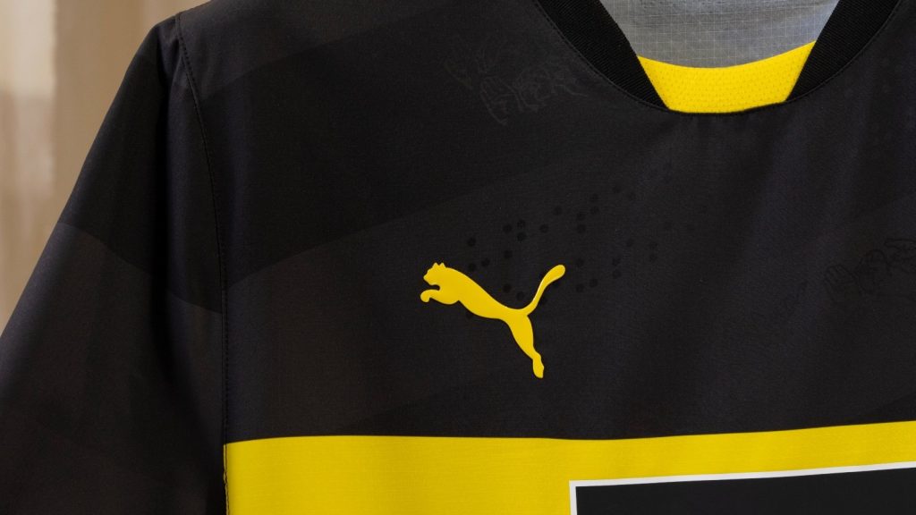 Borussia Dortmund 24-25 Visitante 4