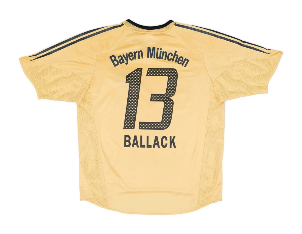 Bayern München 04-05 Visitante 2