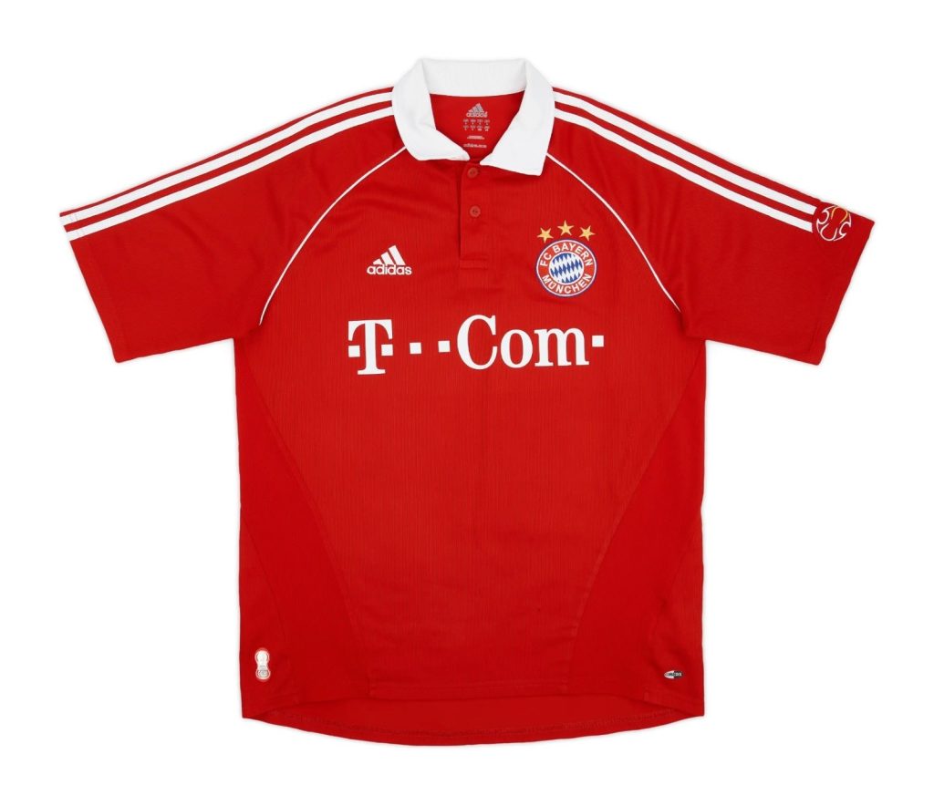 Primera equipación de Bayern Múnich 06-07