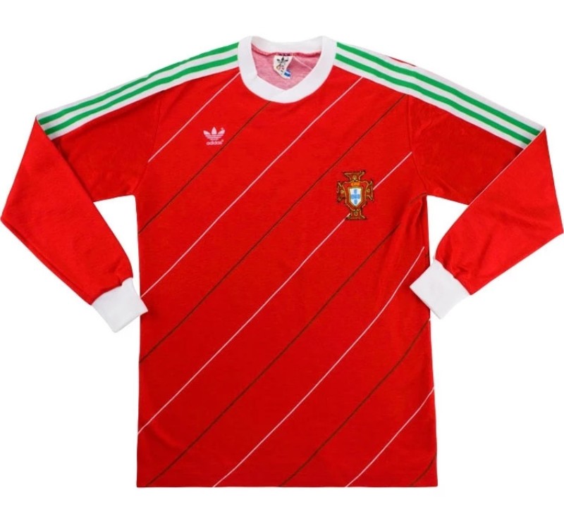 Primera equipación de Portugal 1984