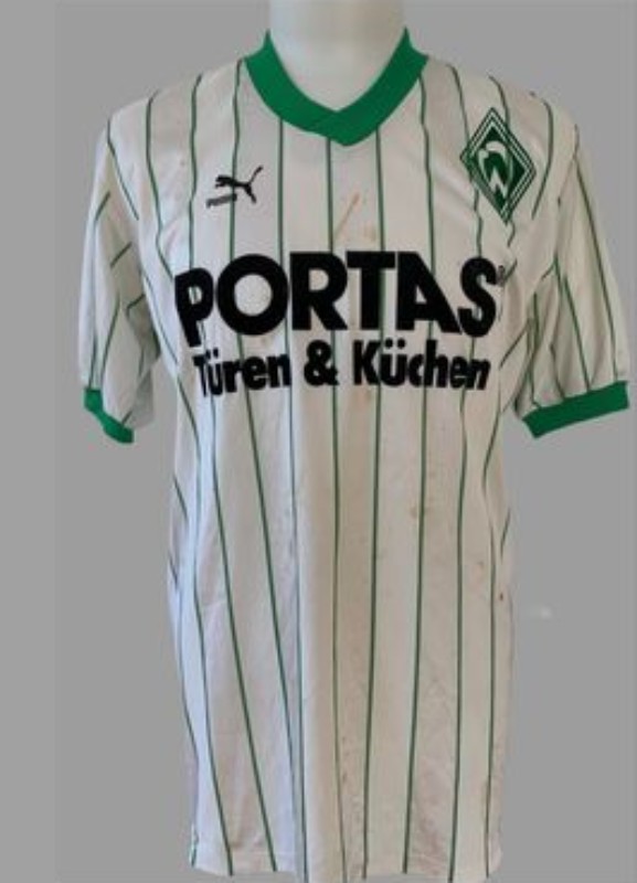 Primera equipación de Werder Bremen 86-87