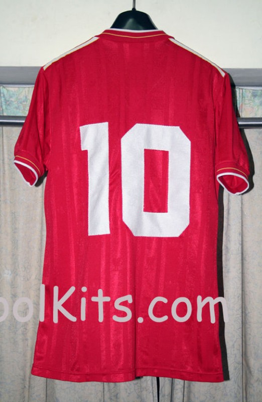Liverpool FC 85-86 Local 2