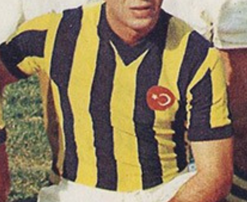 Primera equipación de Fenerbahçe 75-76
