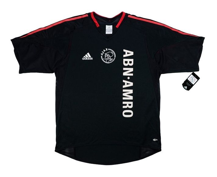 Tercera equipación de Ajax 04-05