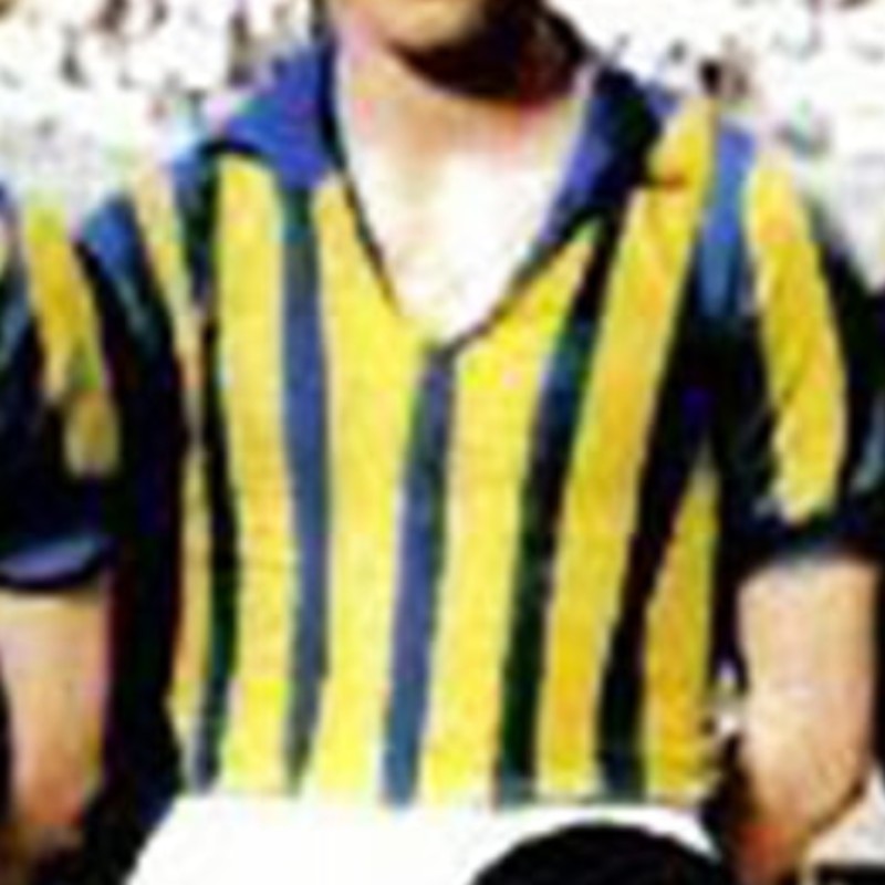 Primera equipación de Fenerbahçe 57-58