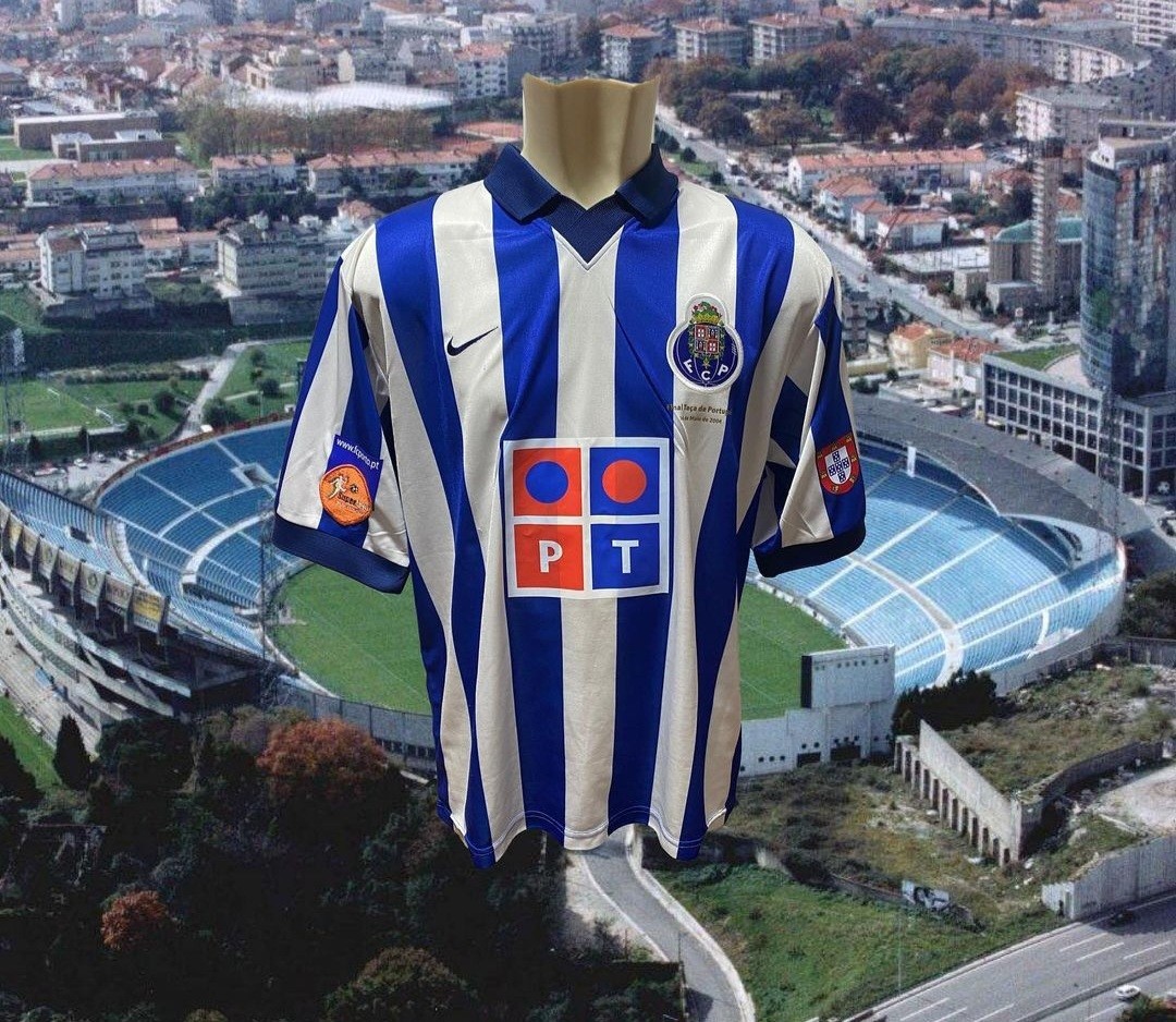 Equipación especial de Oporto 03-04
