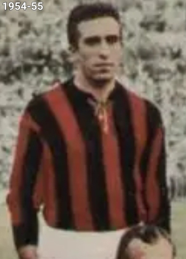 Primera equipación de Milan 54-55