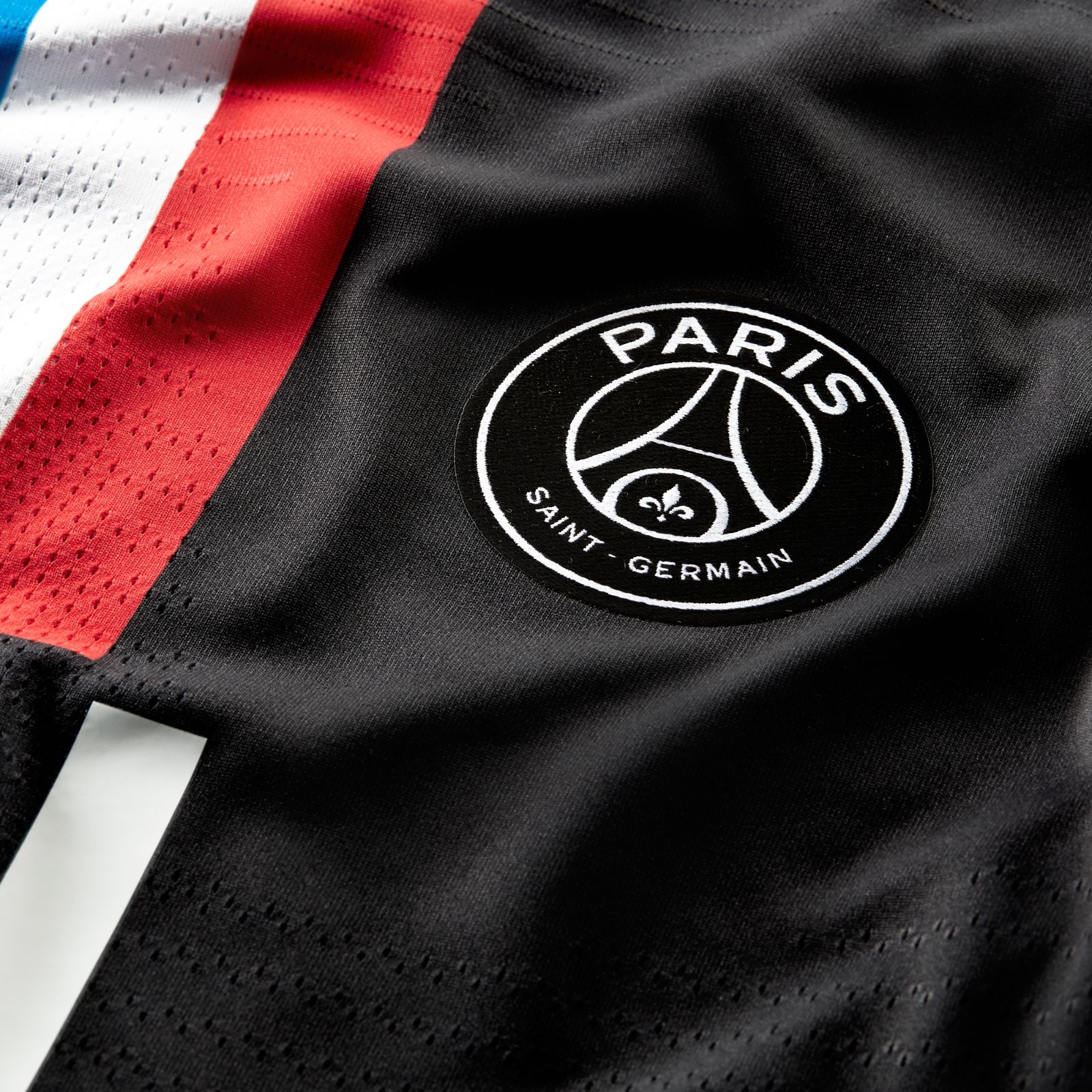 Paris Saint-Germain 19-20 Cuarta 3
