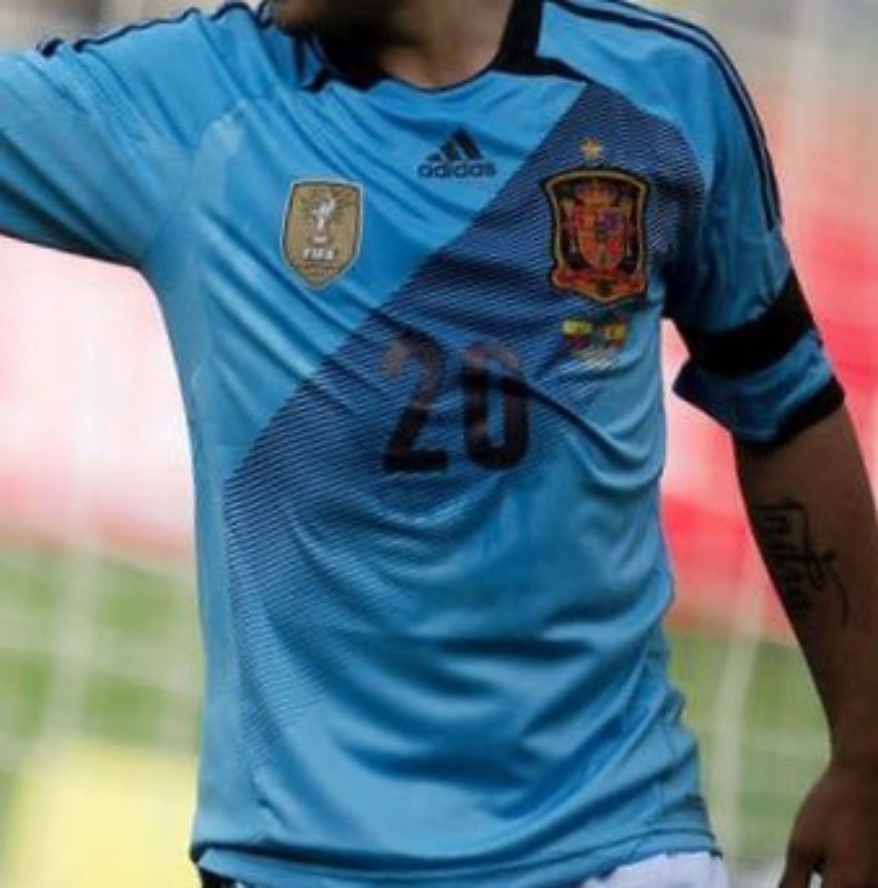 Segunda equipación de España 2013