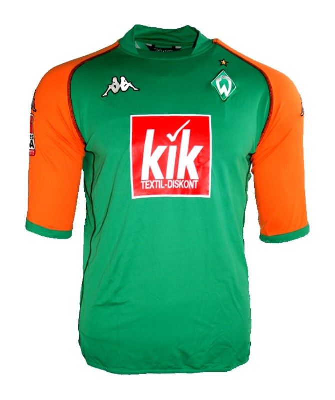 Segunda equipación de Werder Bremen 04-05