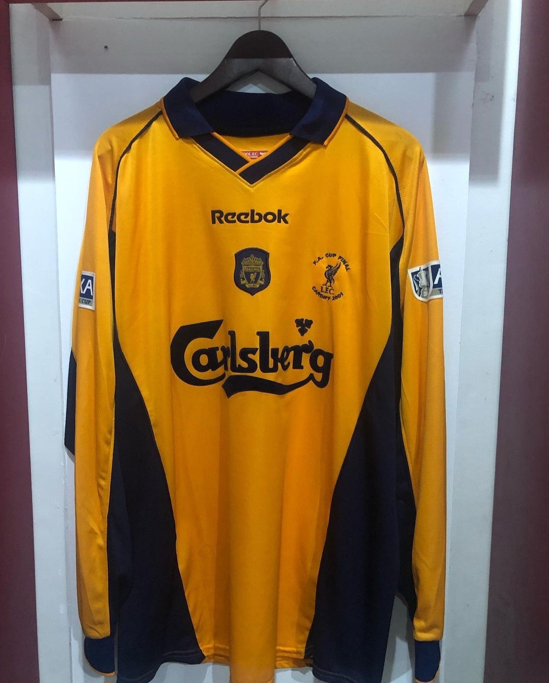 Equipación especial de LiverpoolFC 00-01